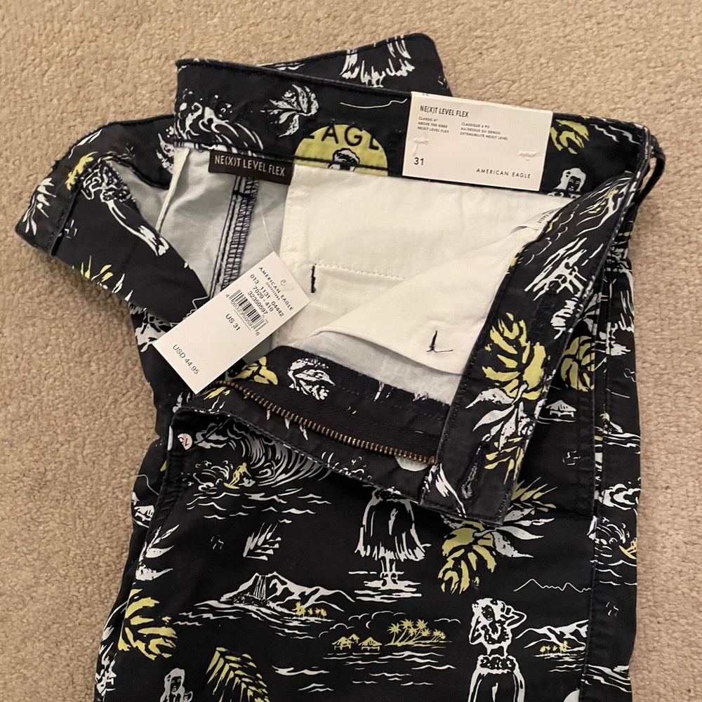 AEO 6” printed short